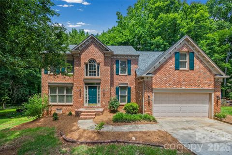 Photo of 4926 Benthaven Lane, Charlotte, NC 28269 (MLS # 4387595)