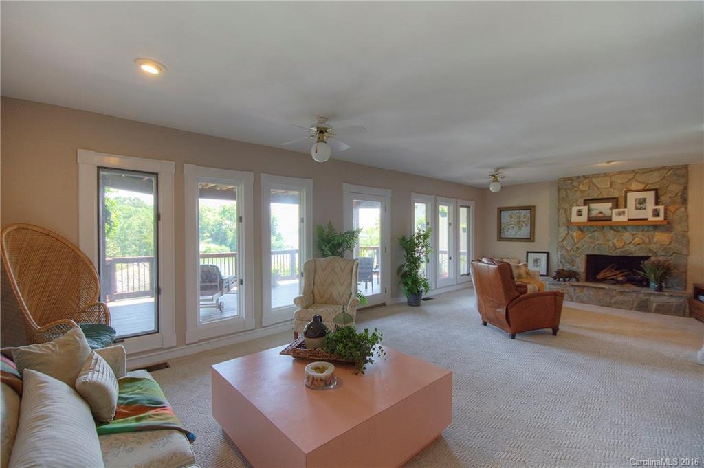 Tega Cay - Residential