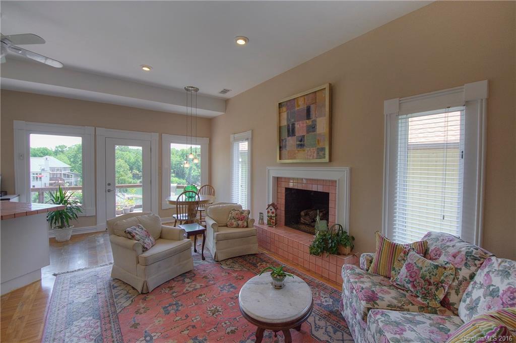 Tega Cay - Residential