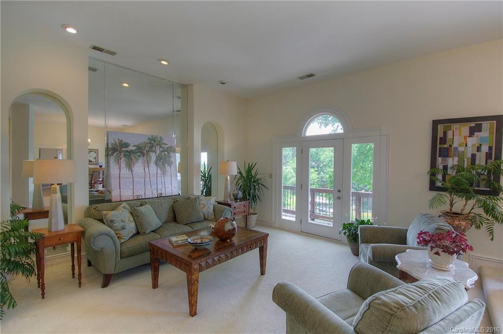 Tega Cay - Residential