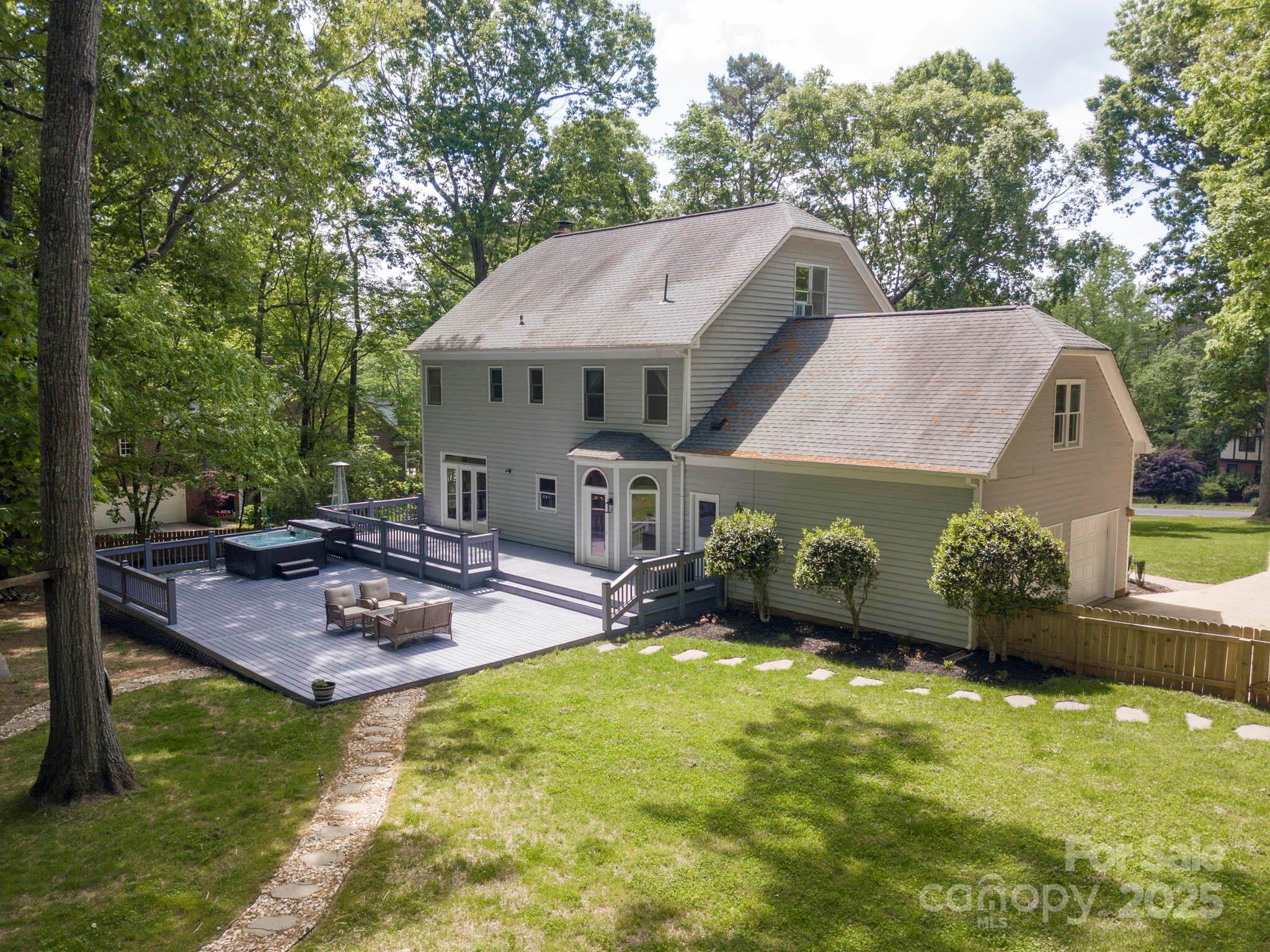 2329 Wedgewood Drive