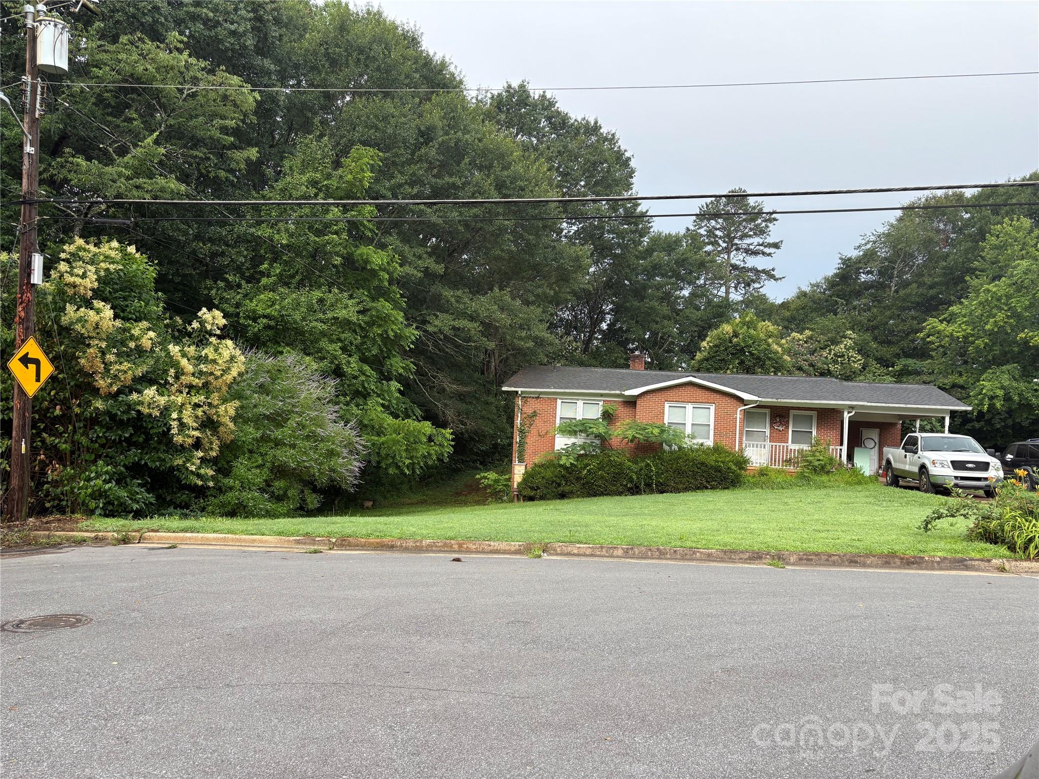 910 McGowan Road