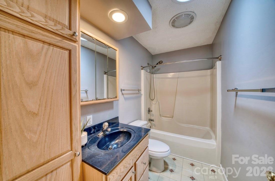 J.C. Capell - Residential