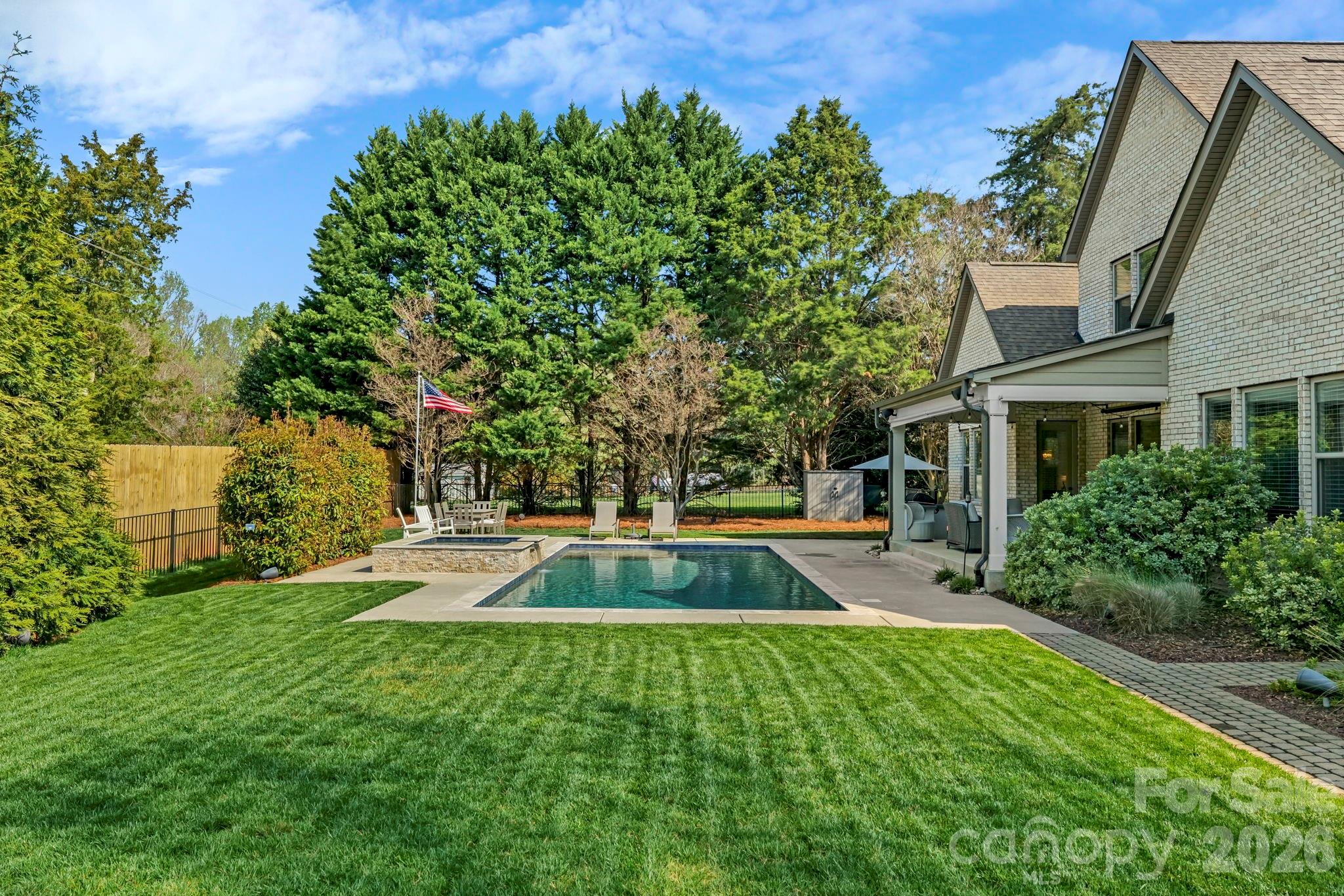 8721 Armstrong Park Drive