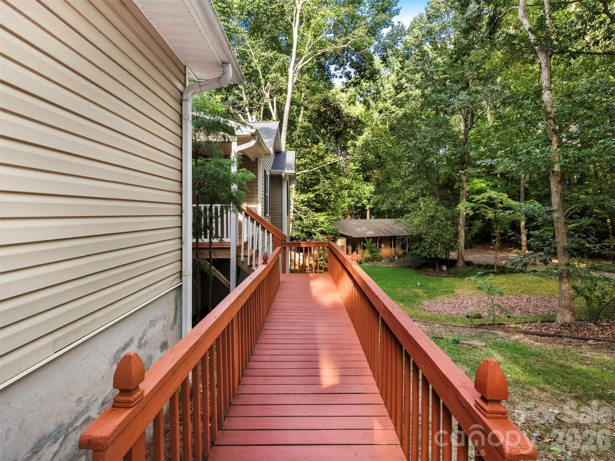 6238 King George Drive