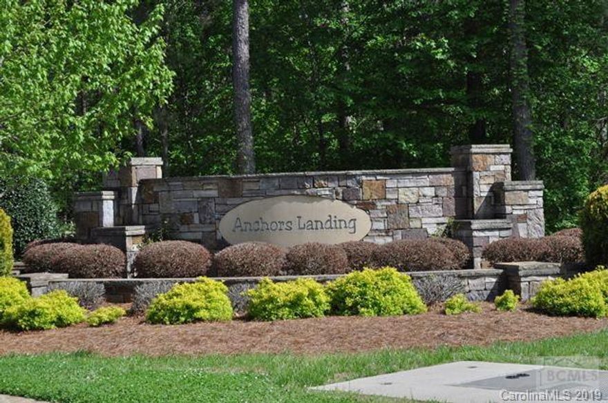 Anchors Landing lot ready for the ideal home you have been dreaming about. Imagine your very own beautifully crafted, custom built home and landscaping masterpiece in this respectably maintained gated community. Amenities included-Clubhouse, boat/rv storage, walking trails, boat slips, and gated entrance.