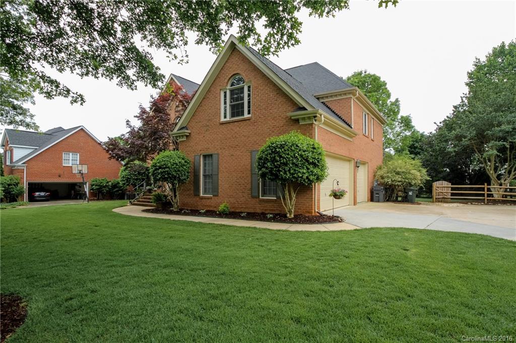 The Hamptons - Residential