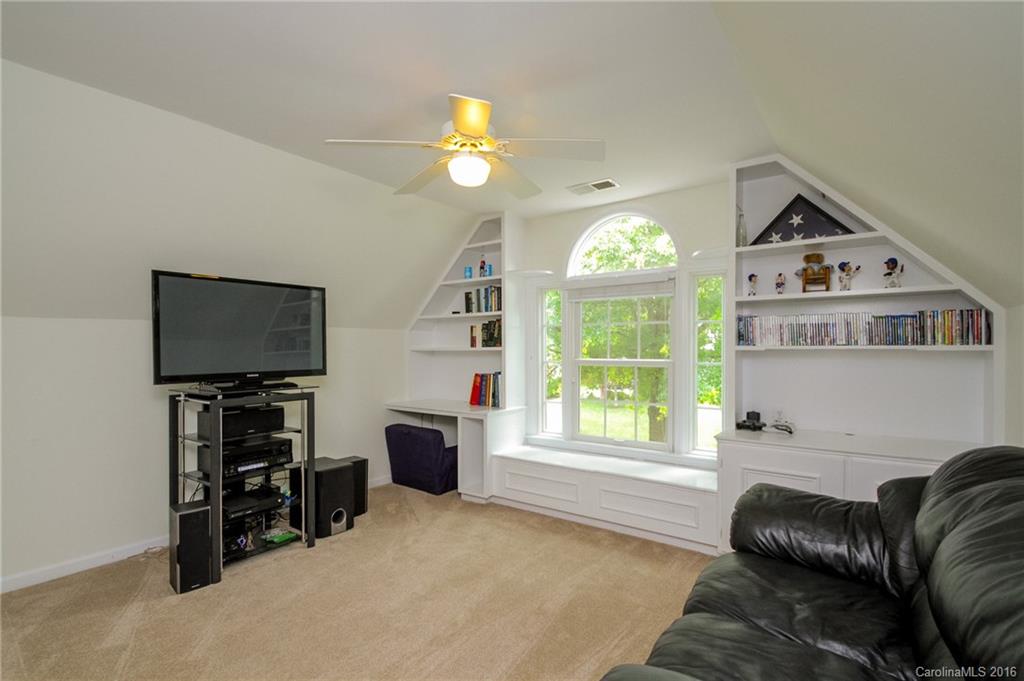 The Hamptons - Residential