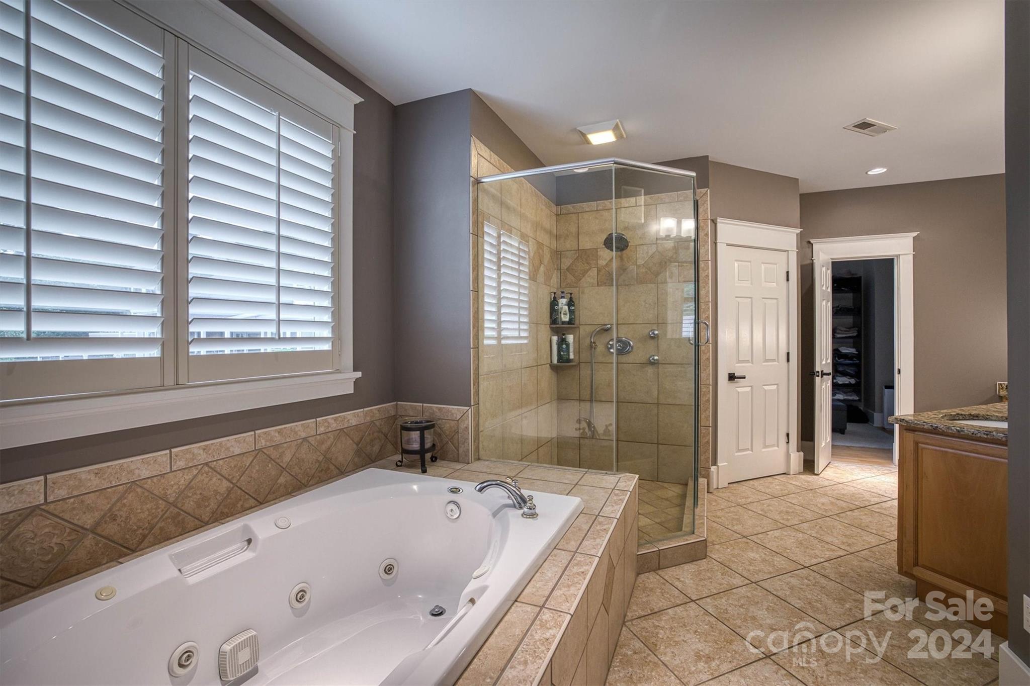 Pinnacle Shores - Residential