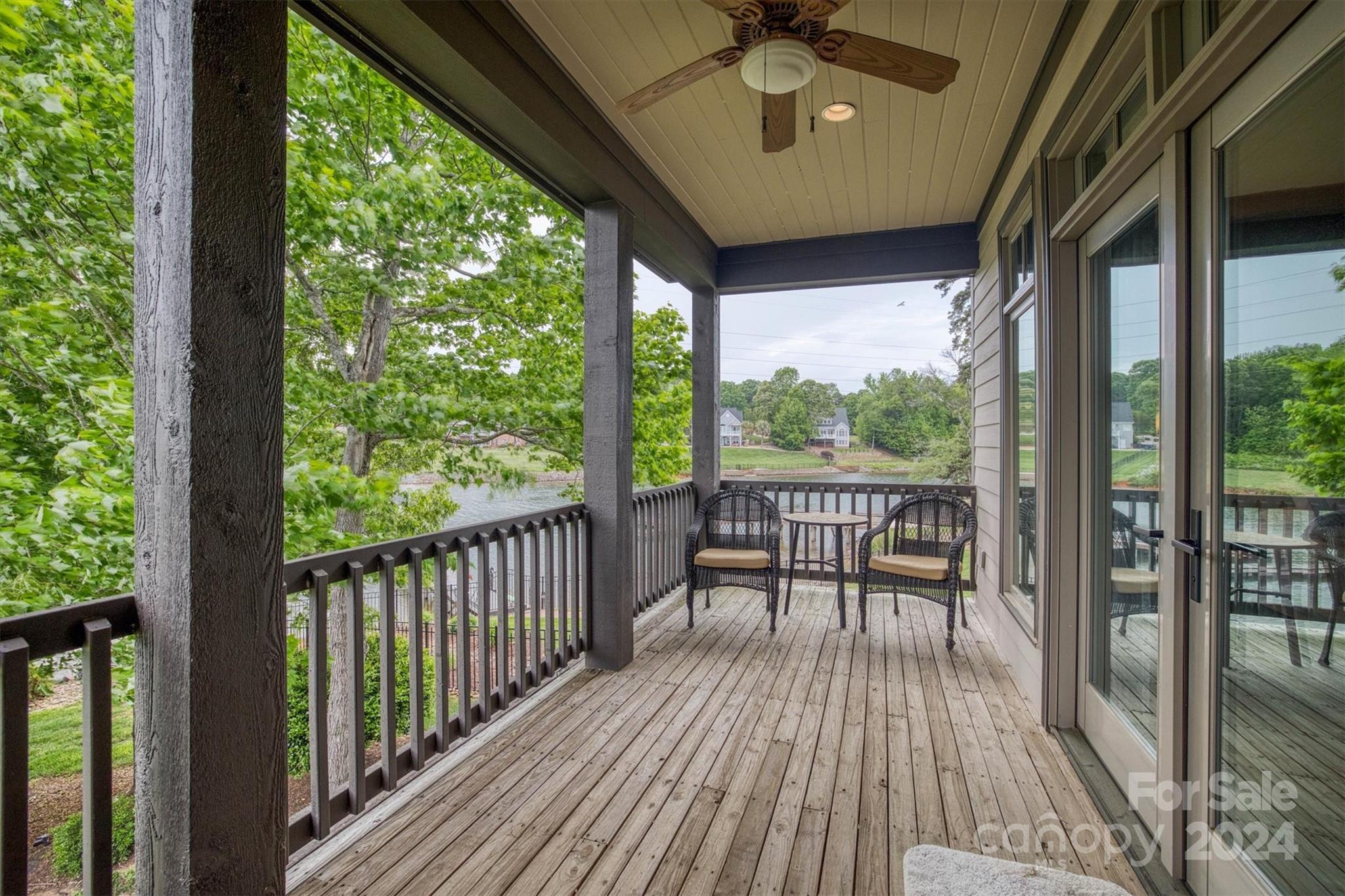 Pinnacle Shores - Residential