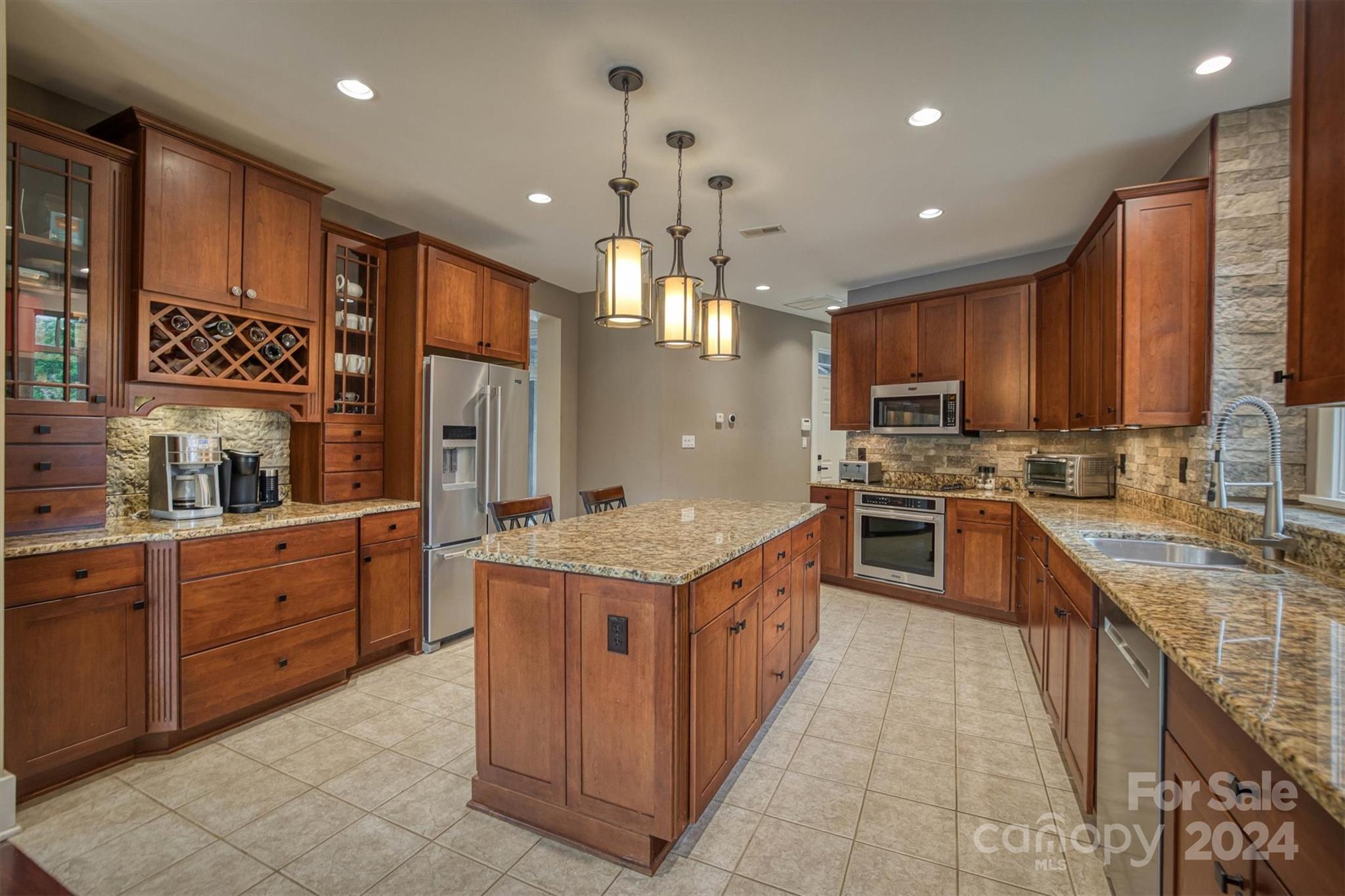 Pinnacle Shores - Residential