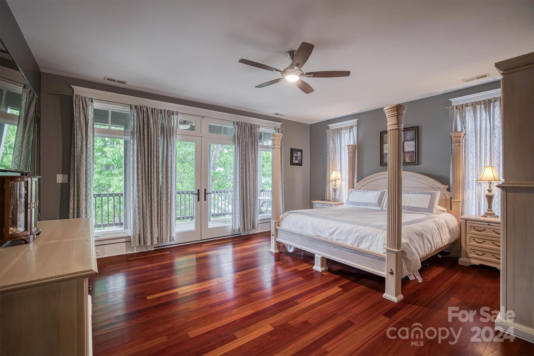 Pinnacle Shores - Residential