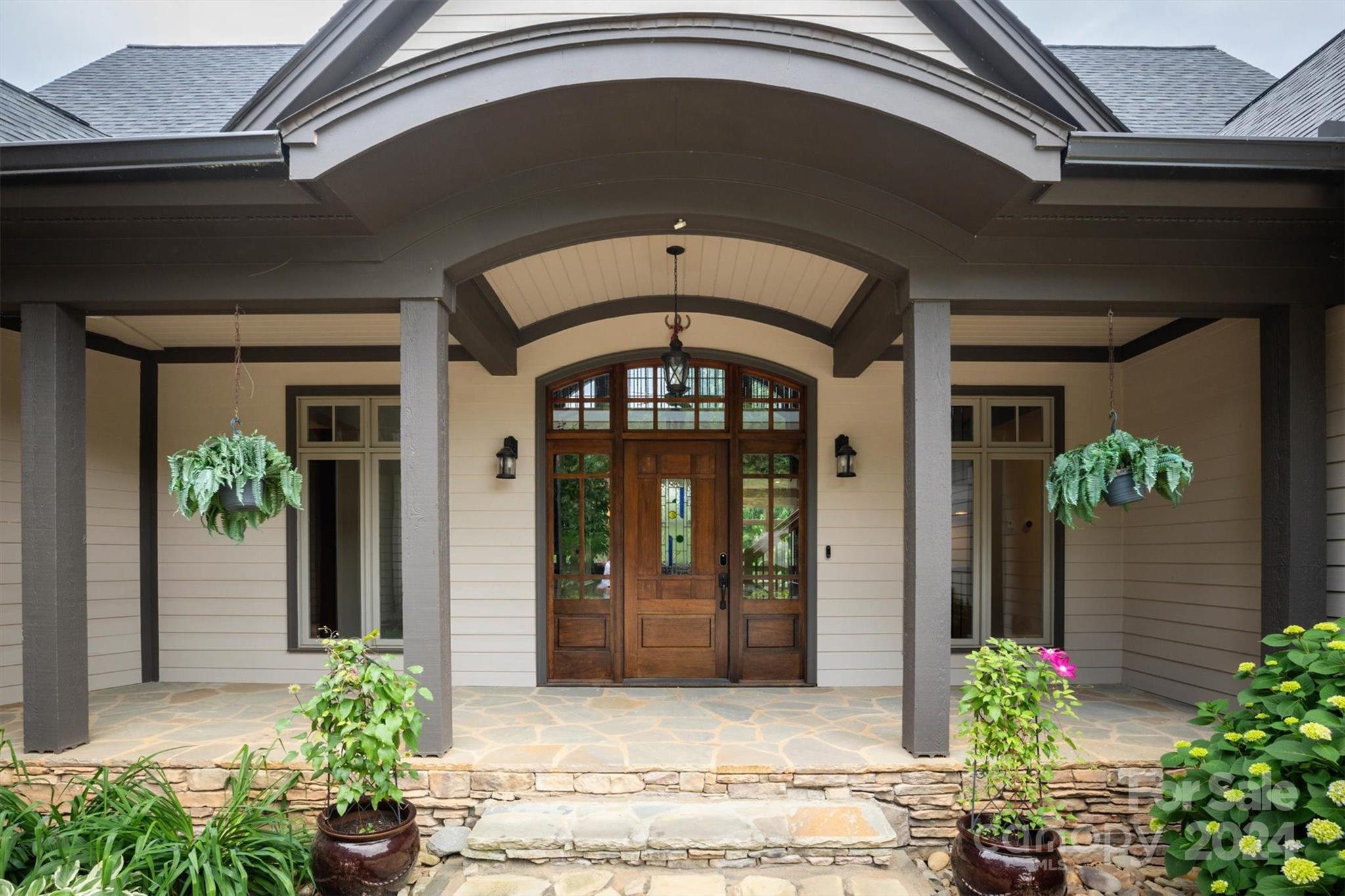 Pinnacle Shores - Residential