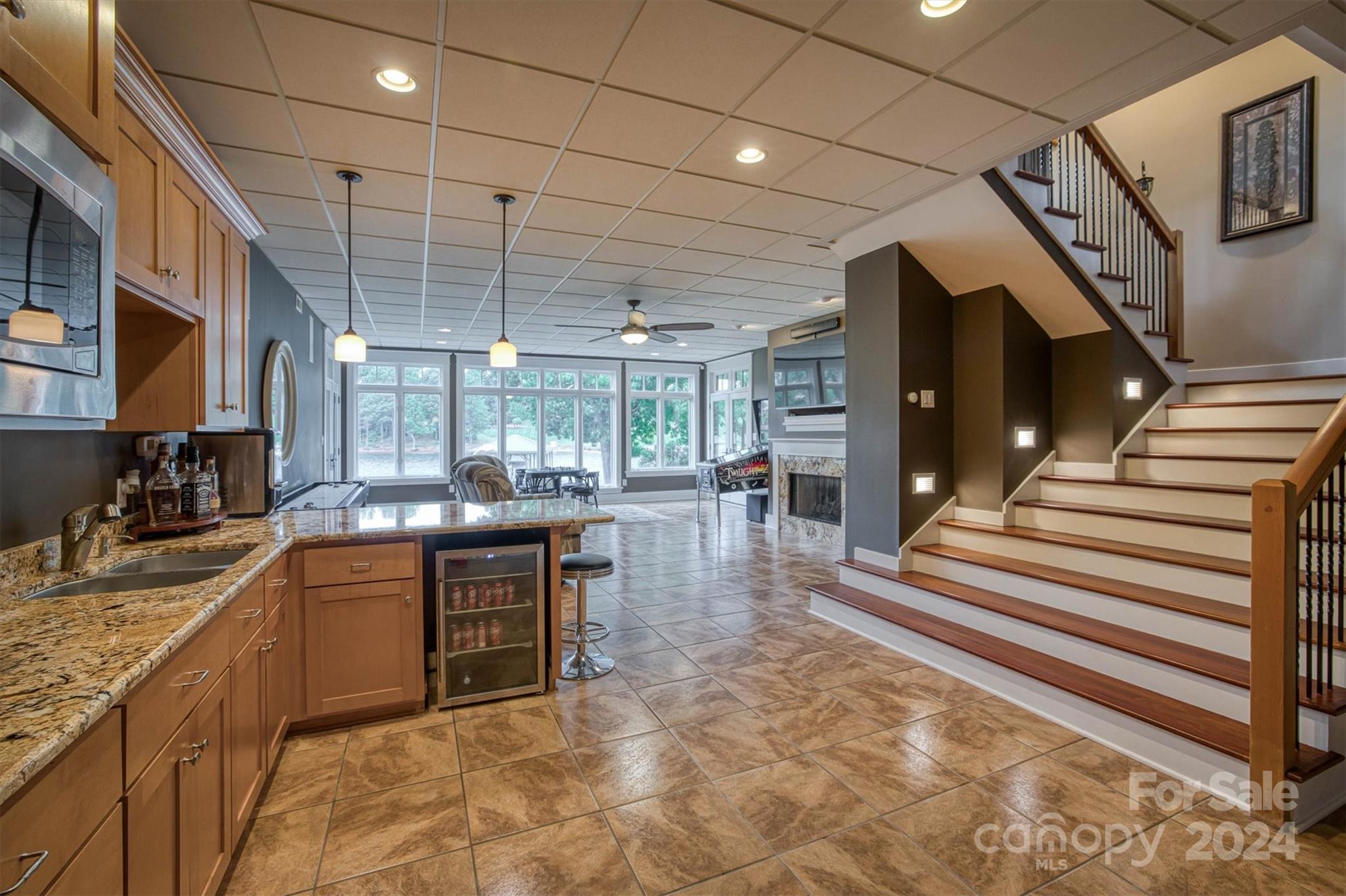 Pinnacle Shores - Residential