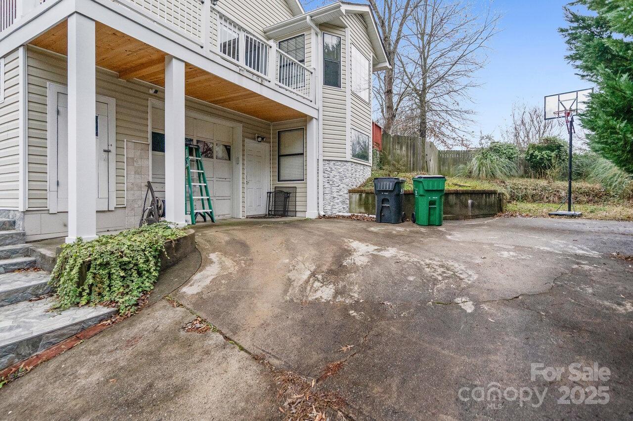 2815 Bustlehead Court