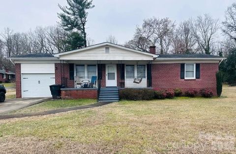 138 Longview Drive Forest City NC 28043