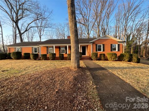 207 Gleneagles Road E Statesville NC 28625