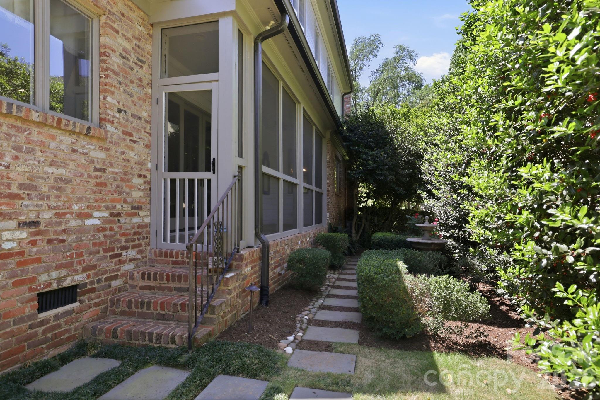 Myers Park - Residential