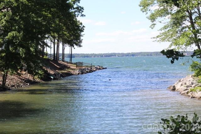 Pointe Regatta - Residential
