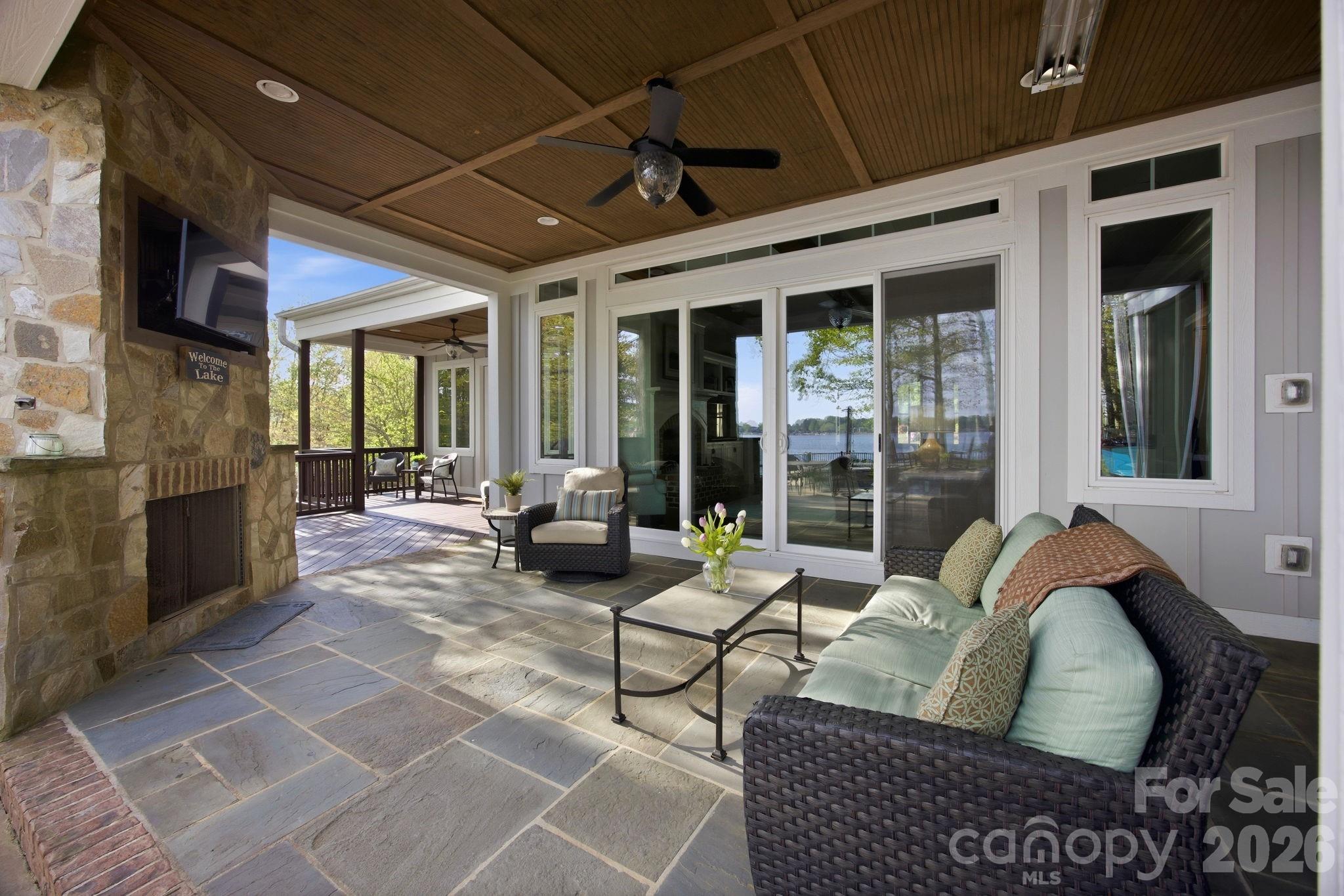Pointe Regatta - Residential
