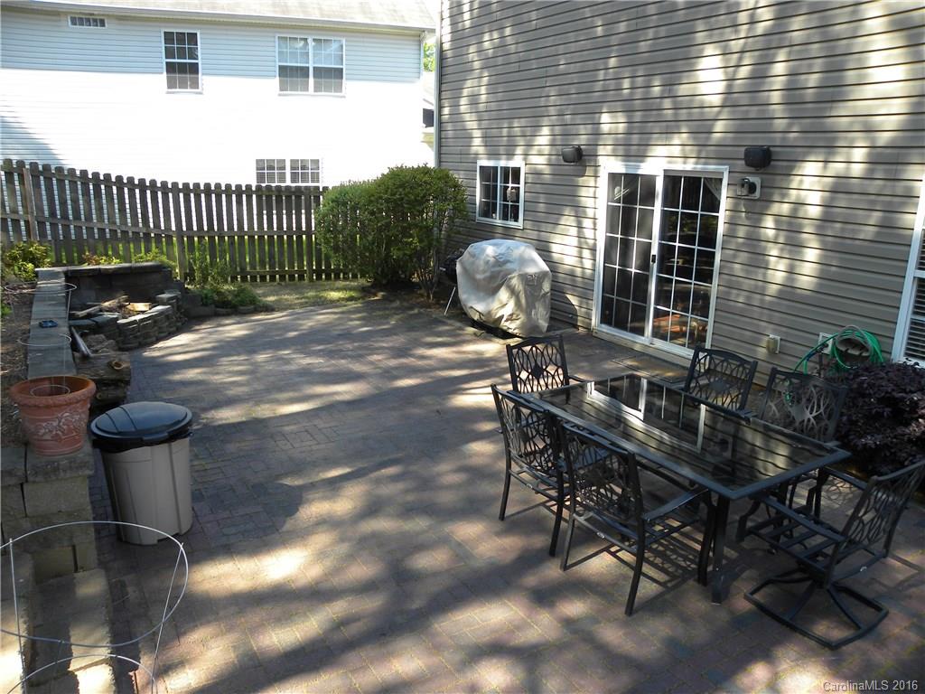 English Trails - Residential