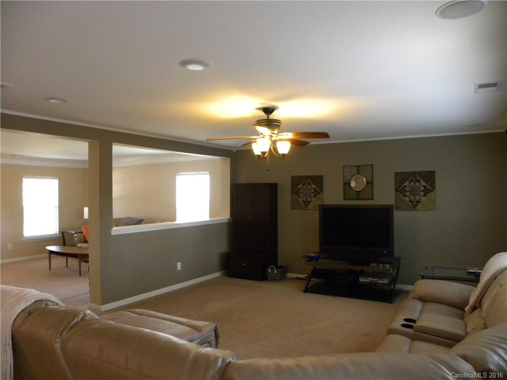 English Trails - Residential