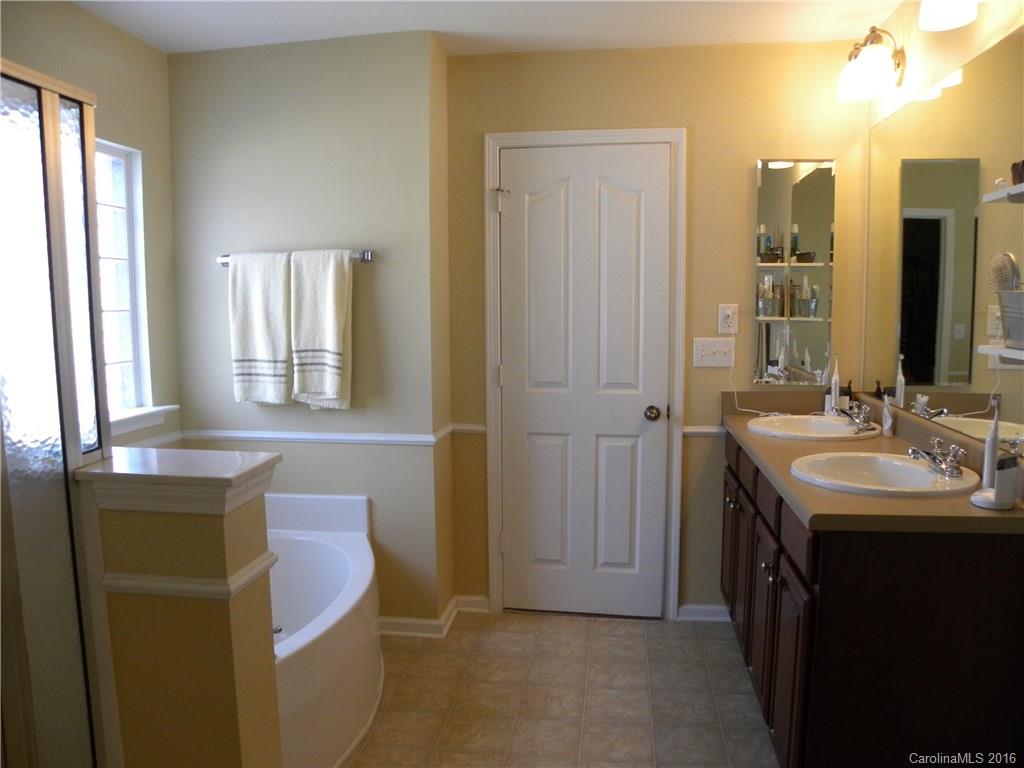 English Trails - Residential