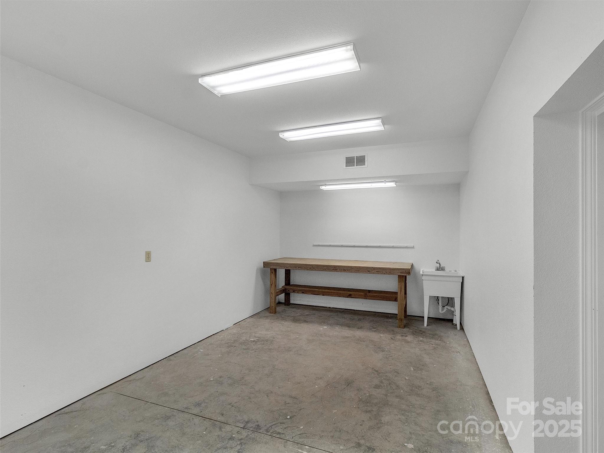 Hi-Mountain - Residential