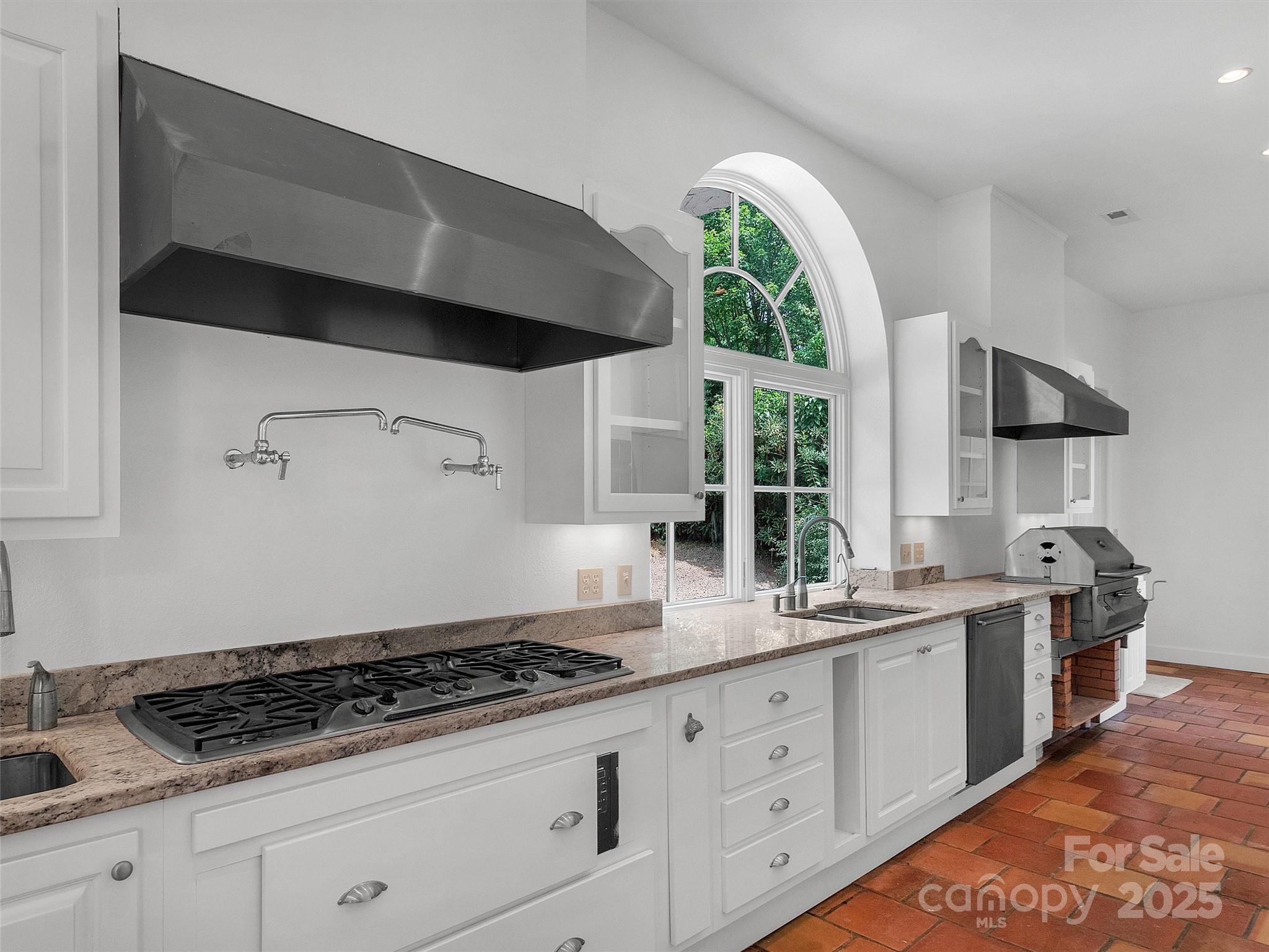 Hi-Mountain - Residential