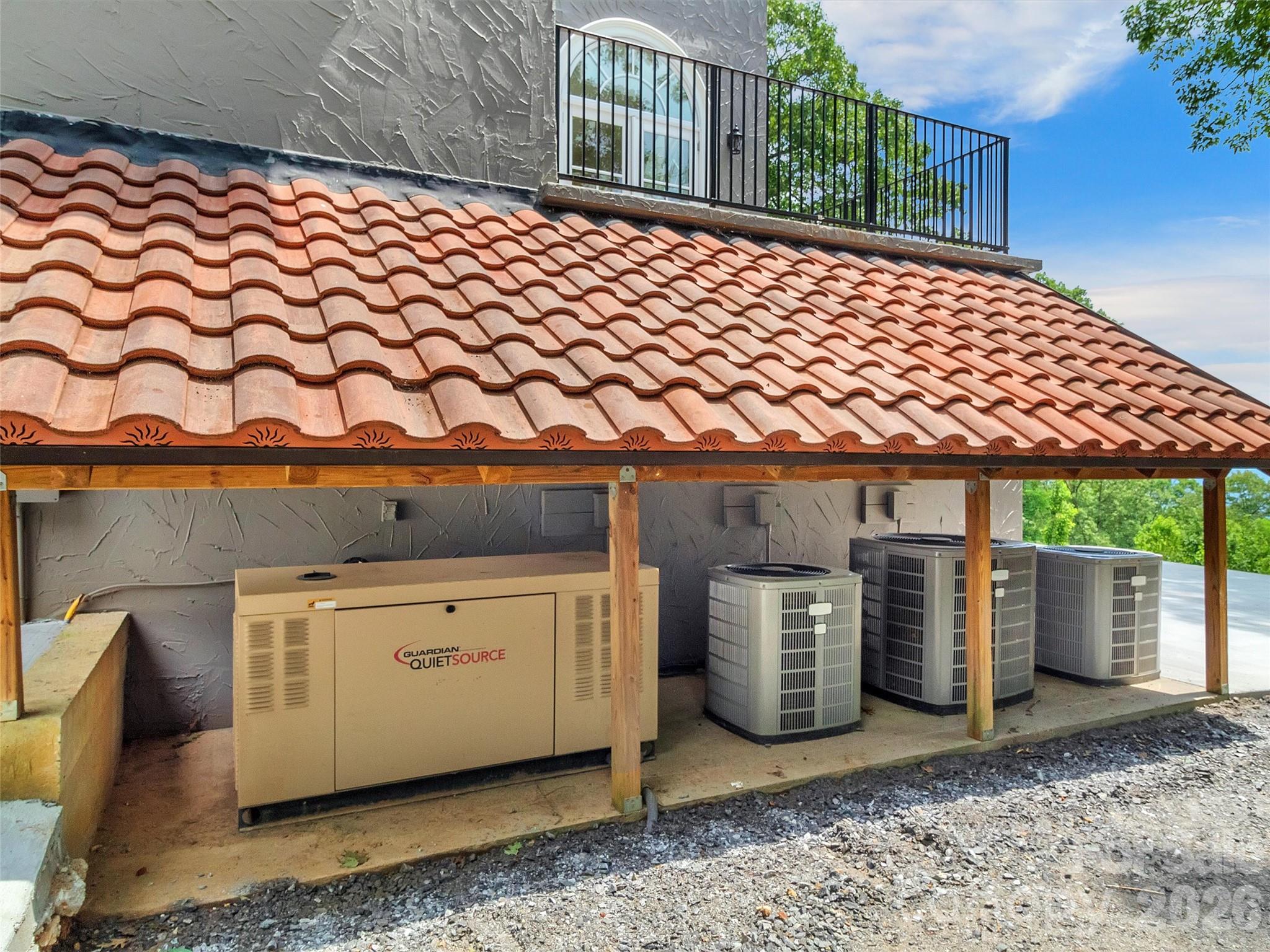 Hi-Mountain - Residential