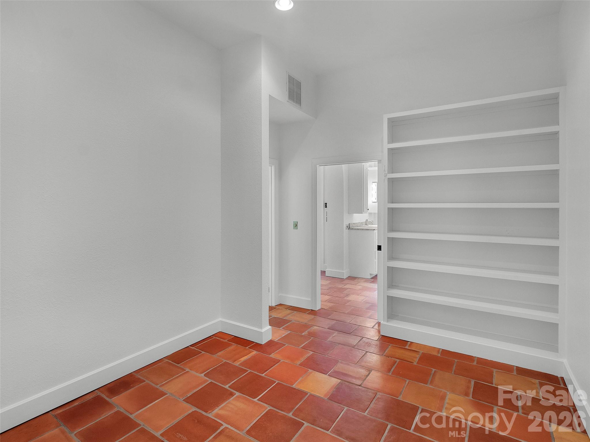 Hi-Mountain - Residential