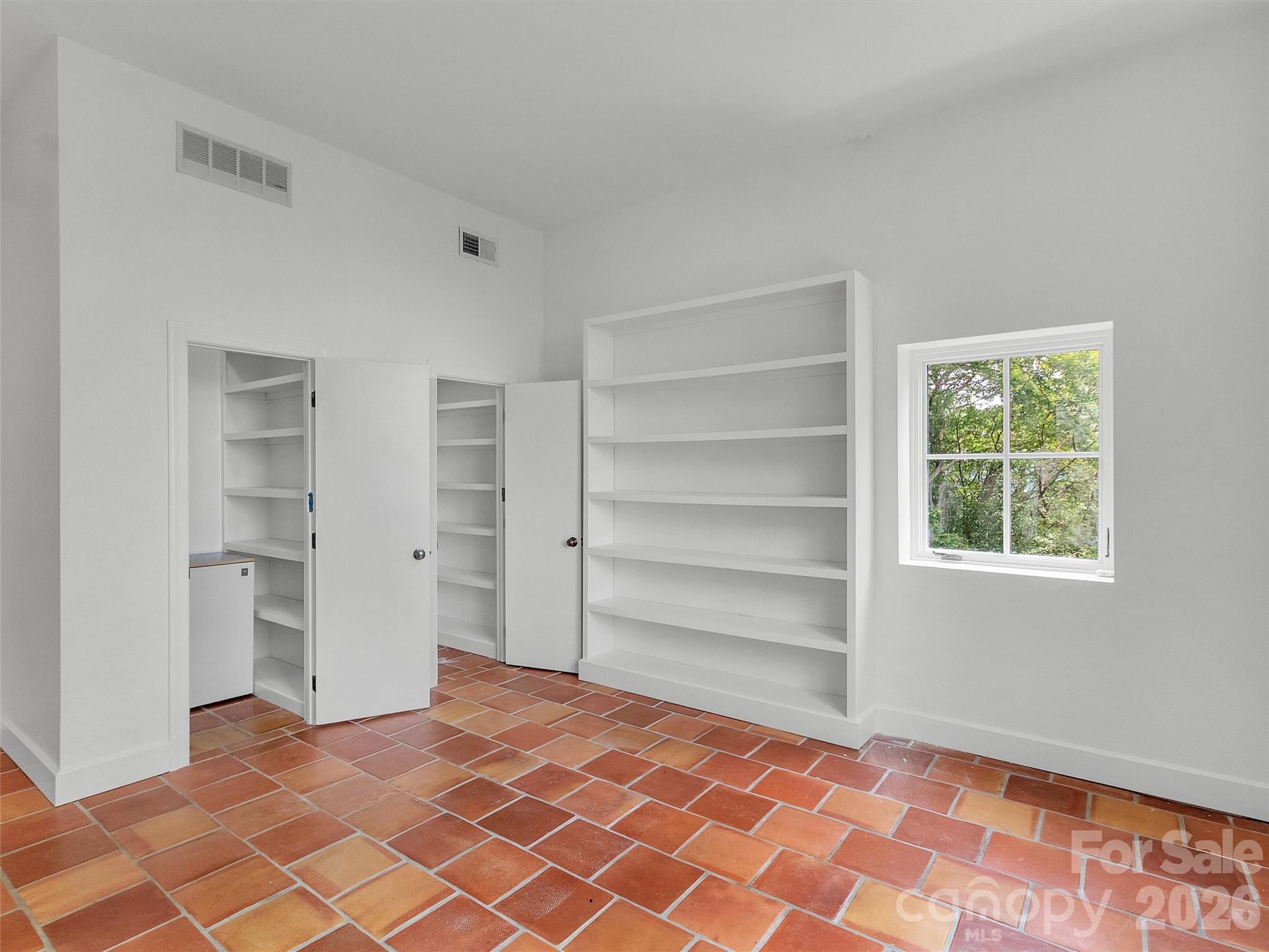 Hi-Mountain - Residential