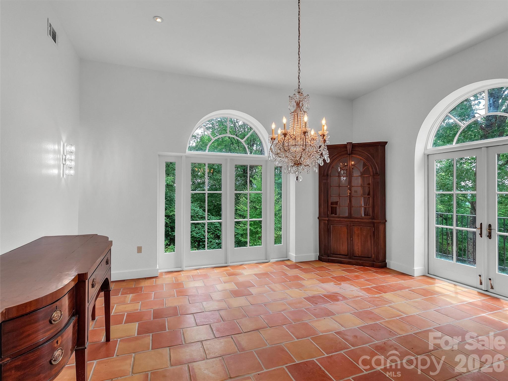 Hi-Mountain - Residential