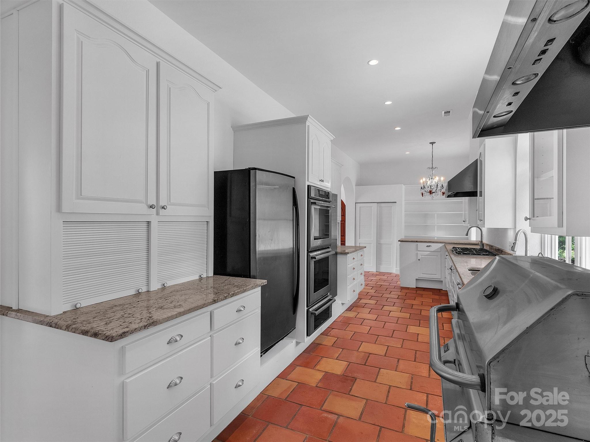 Hi-Mountain - Residential