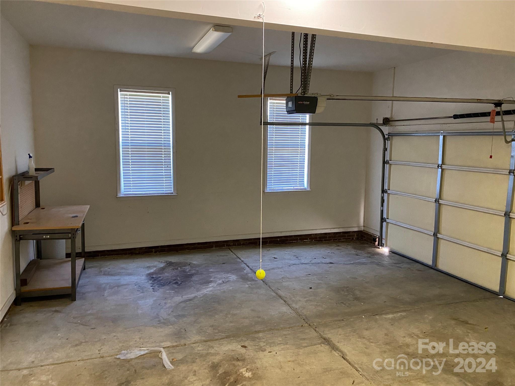 Hunter Oaks - Residential Lease