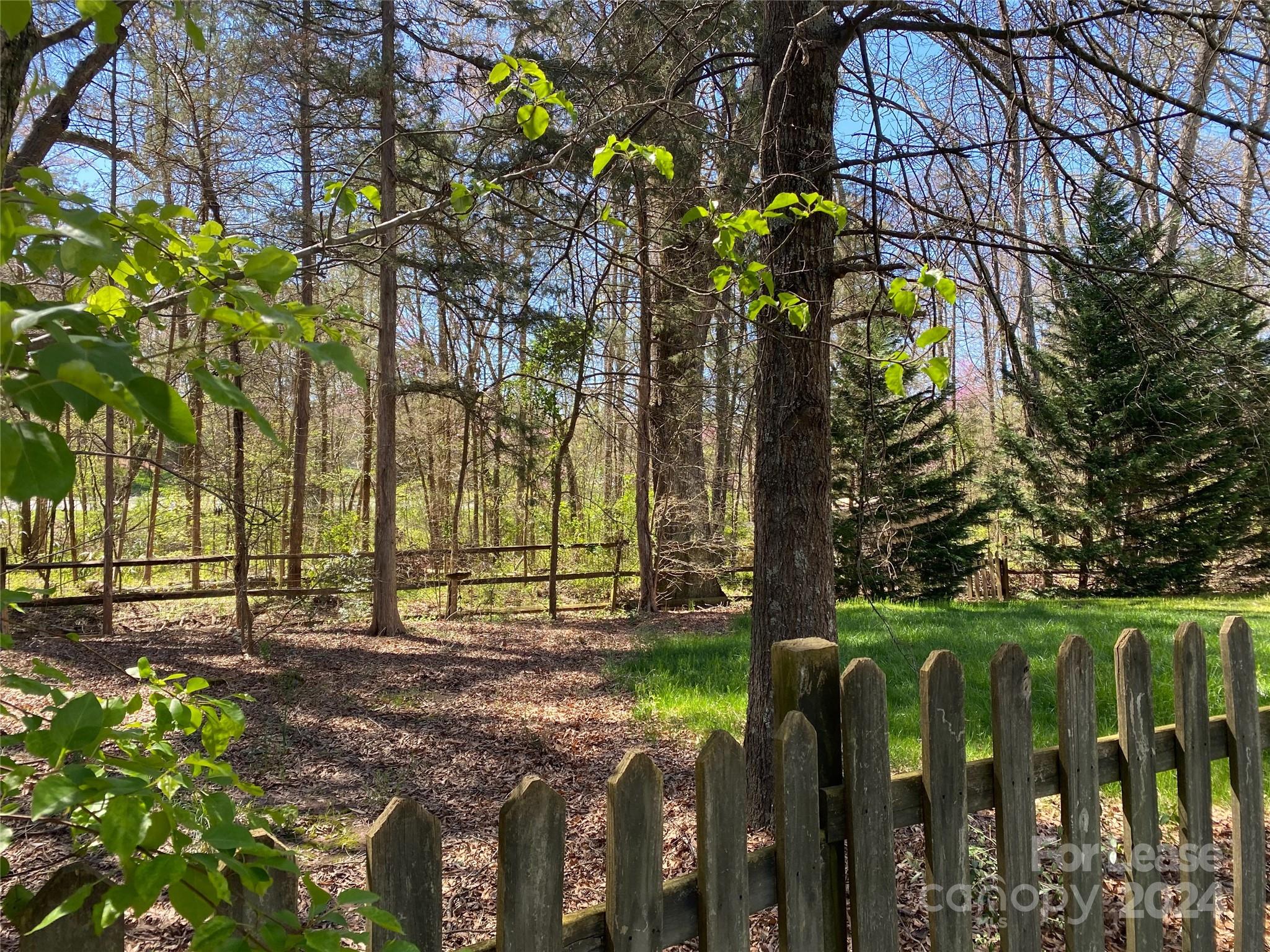 Hunter Oaks - Residential Lease