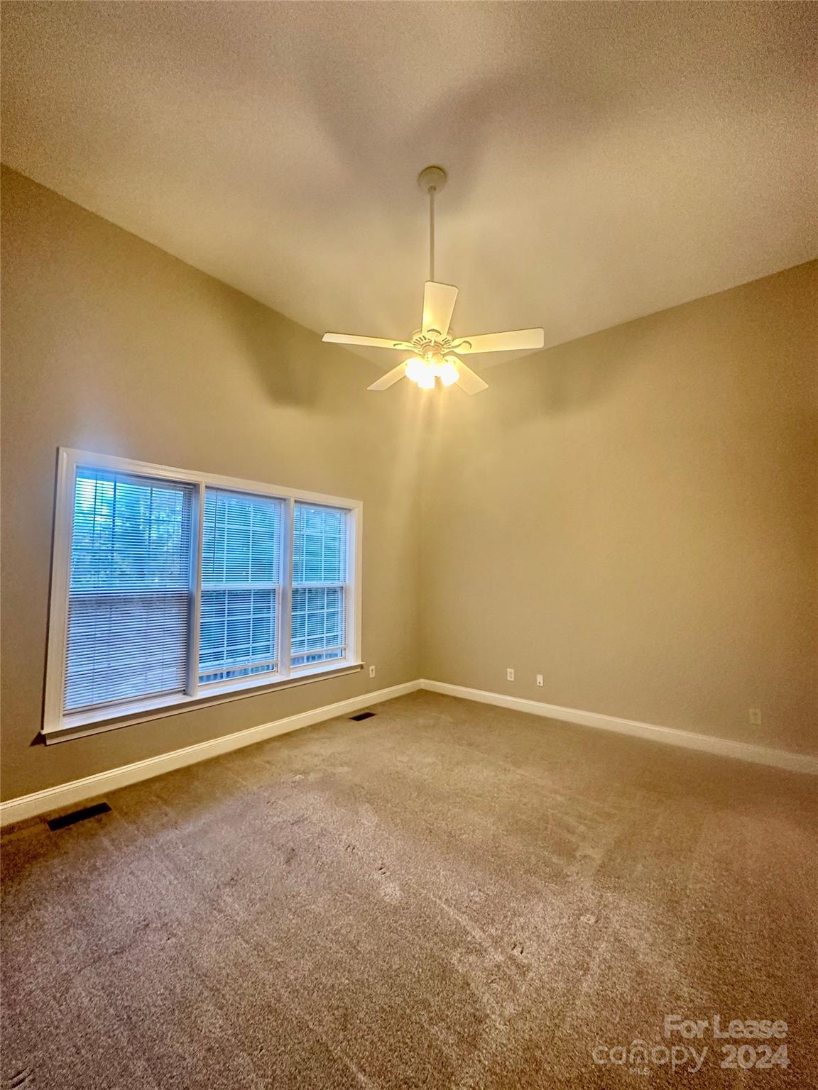 Hunter Oaks - Residential Lease