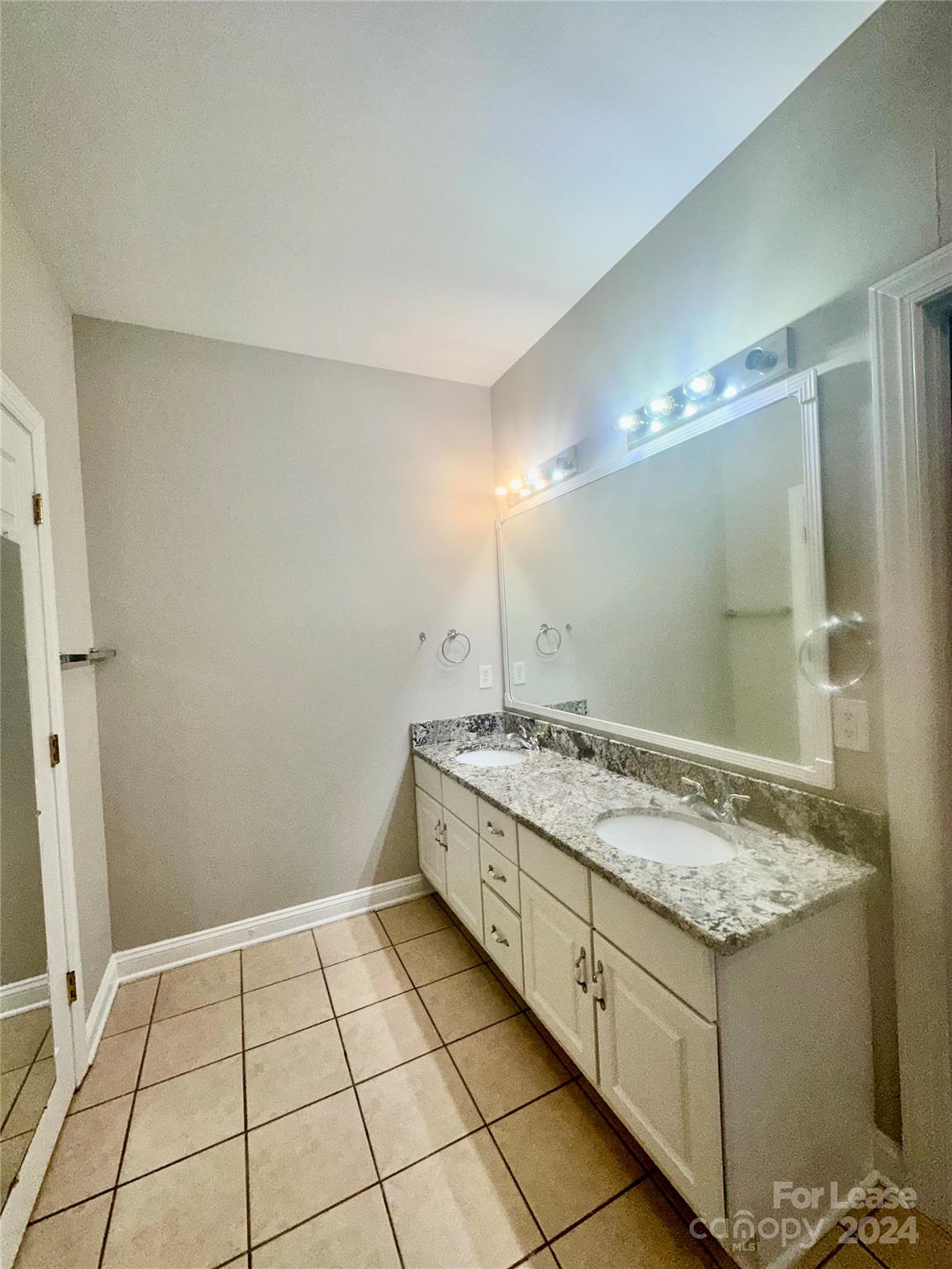 Hunter Oaks - Residential Lease