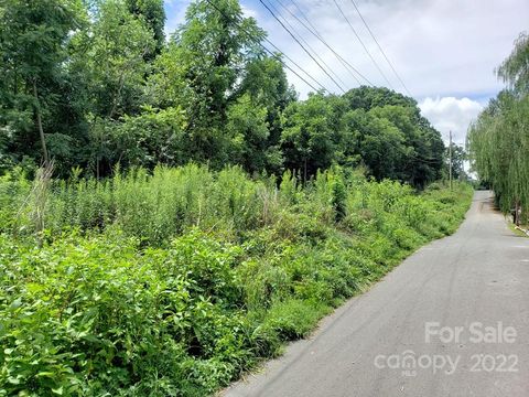 548 Caribou Road Asheville NC 28803