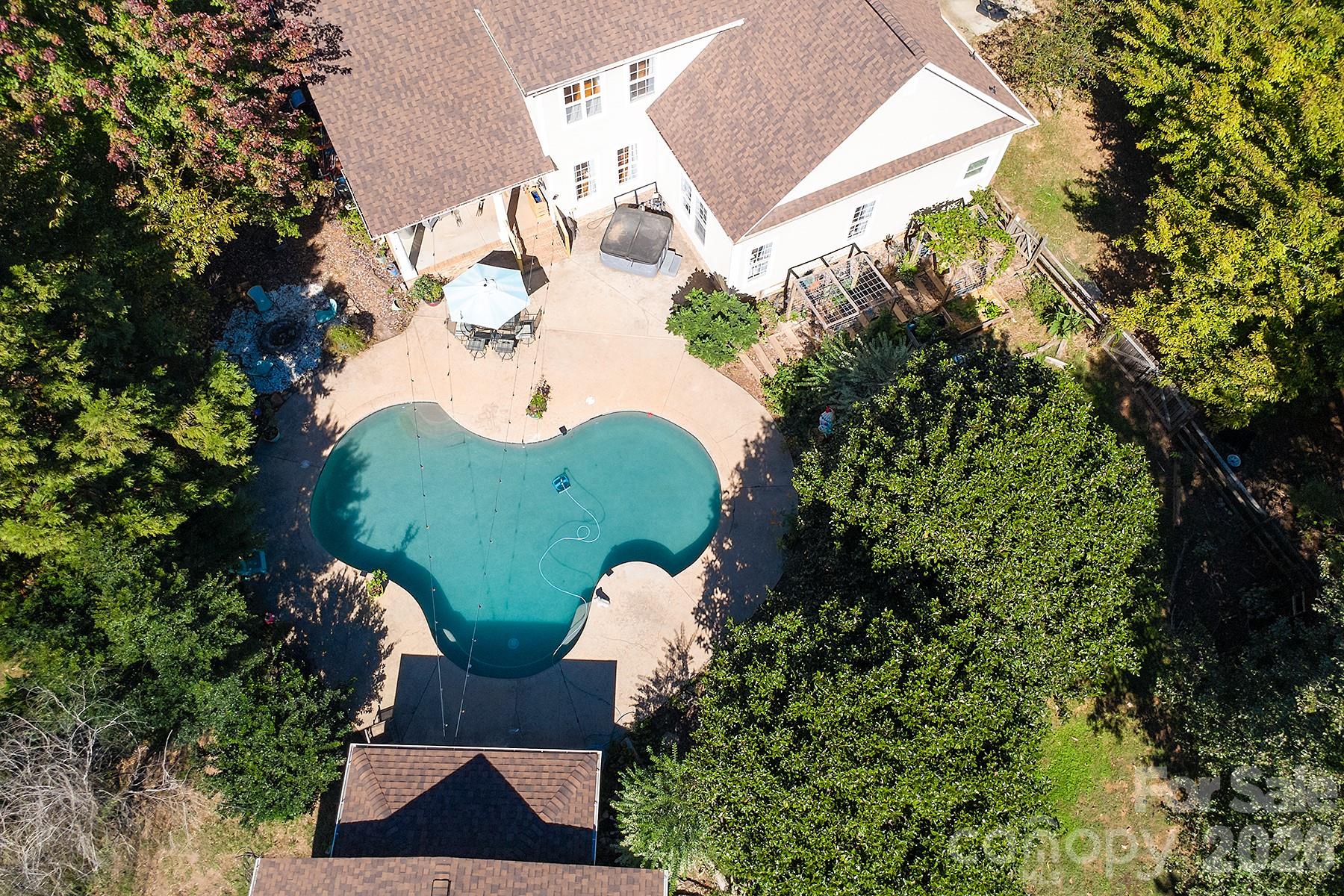 5050 Shady Meadow Lane 7