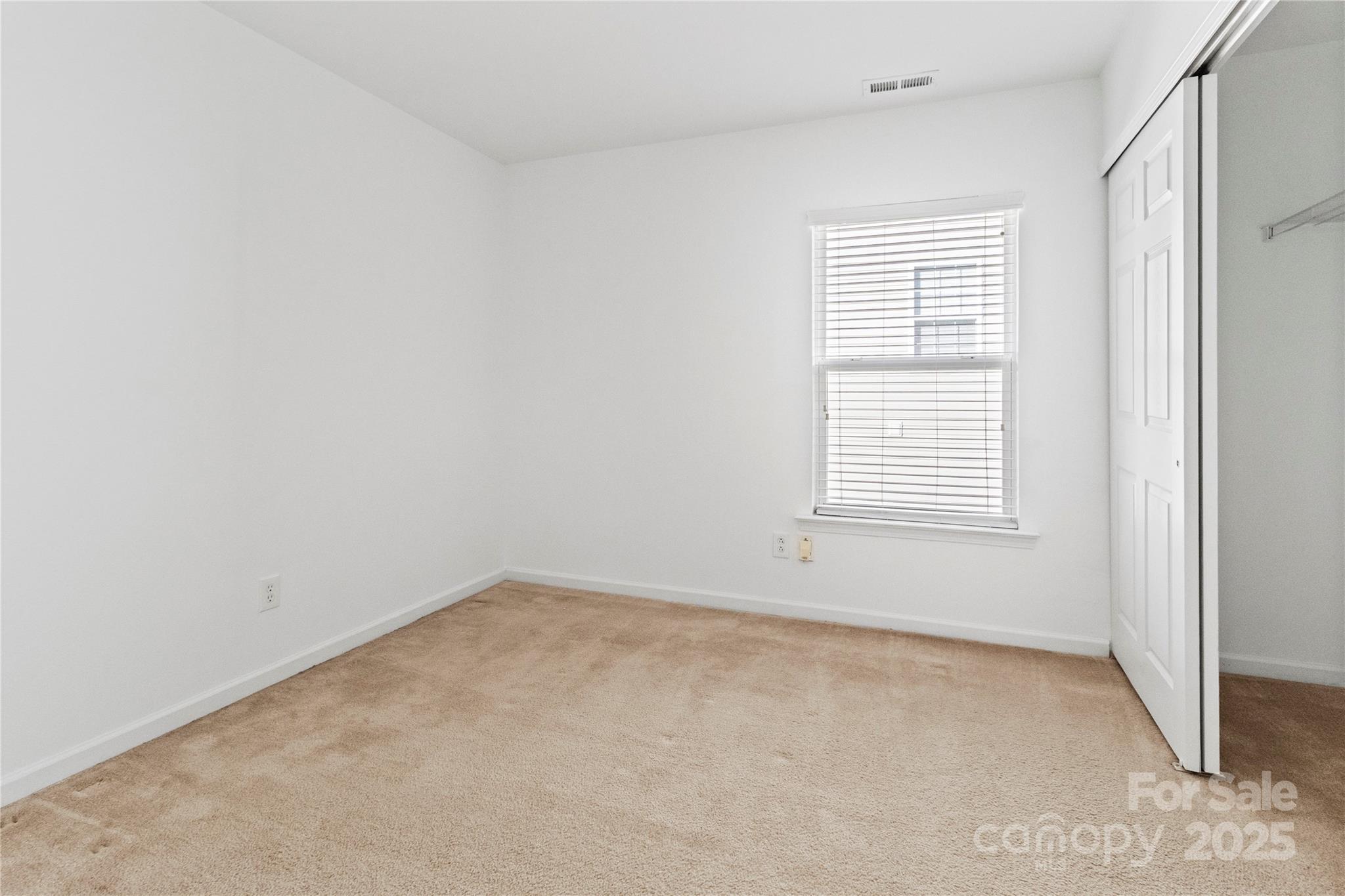 Hamilton Lakes - Residential