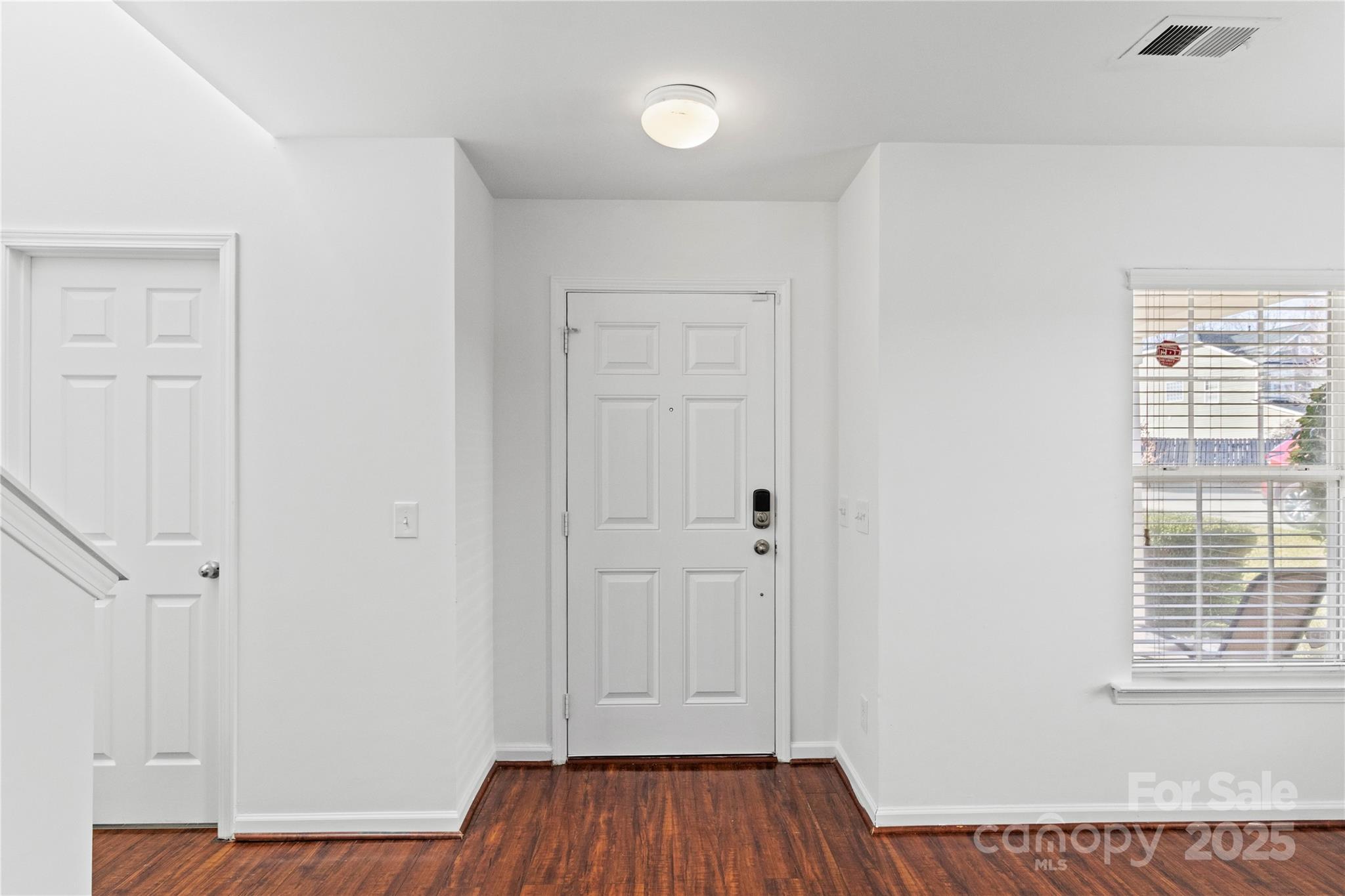 Hamilton Lakes - Residential