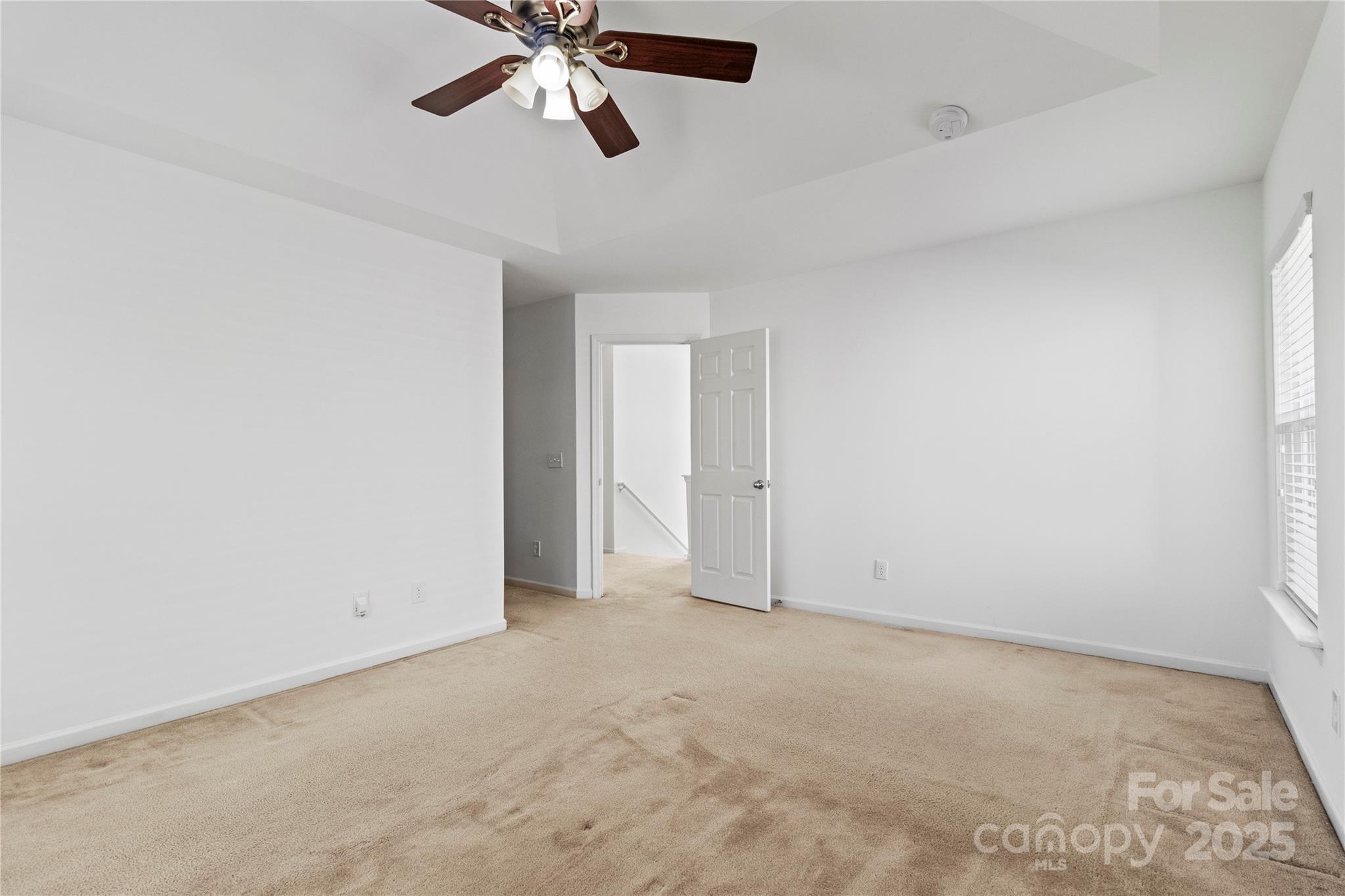 Hamilton Lakes - Residential