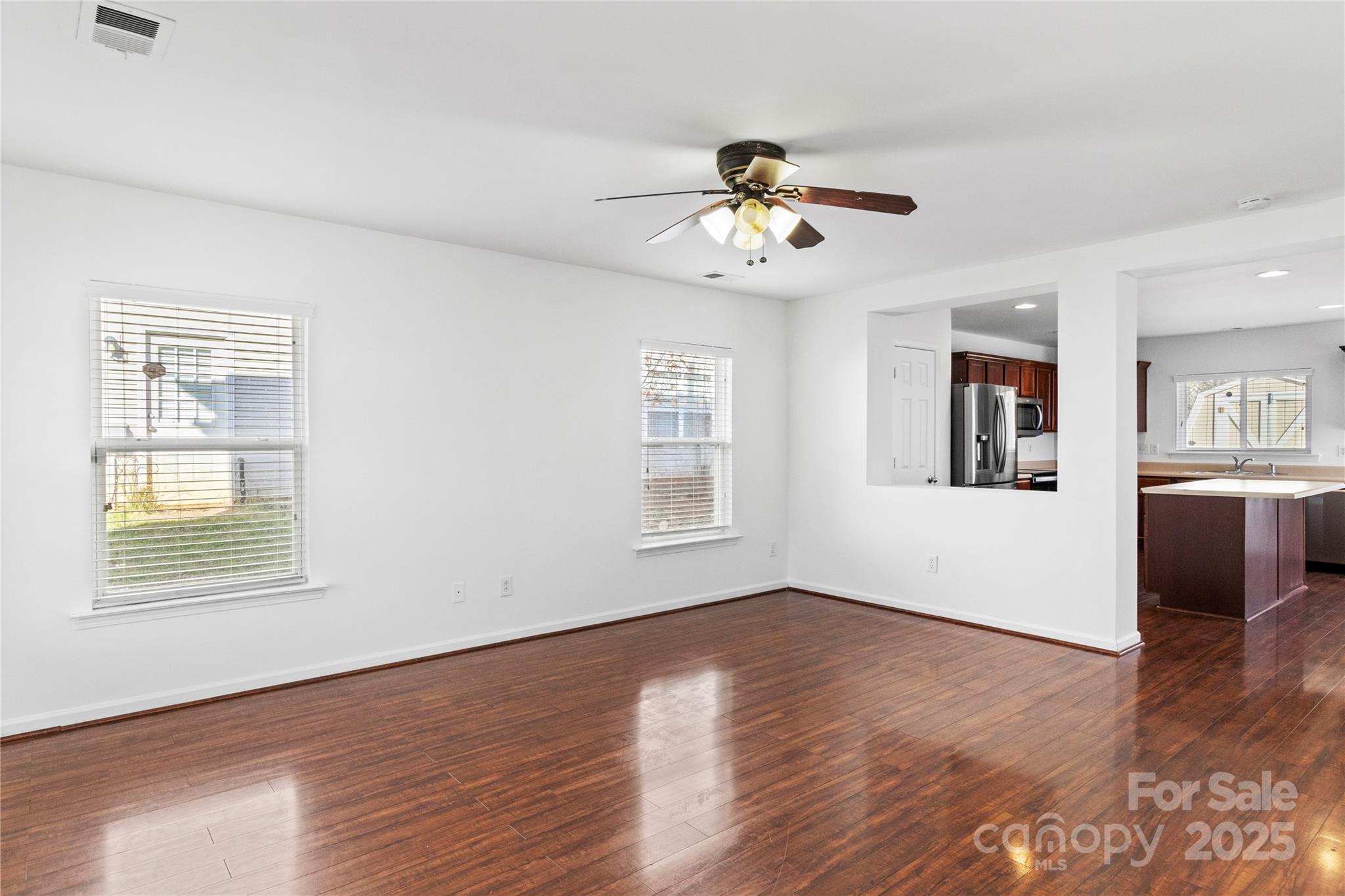 Hamilton Lakes - Residential