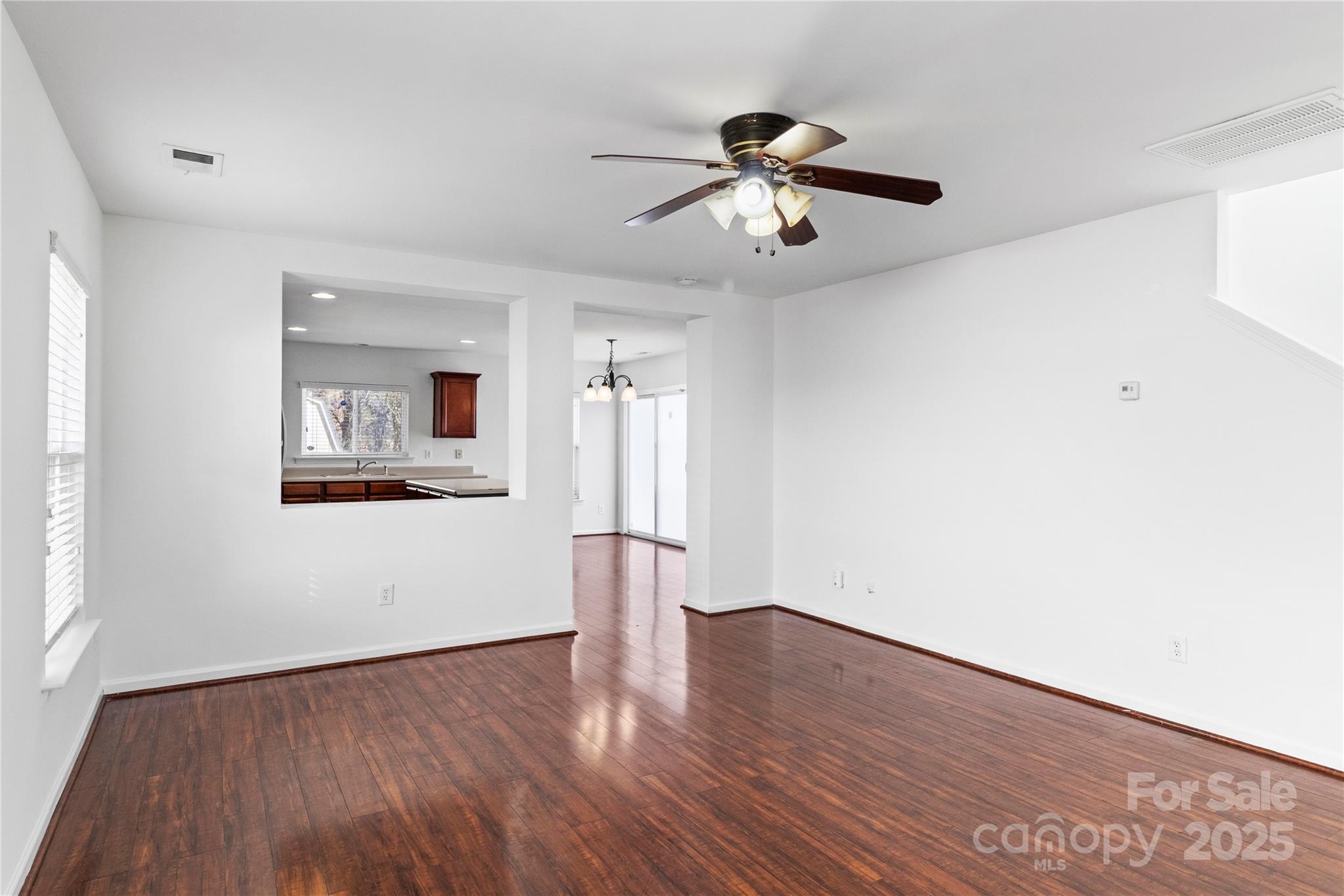 Hamilton Lakes - Residential