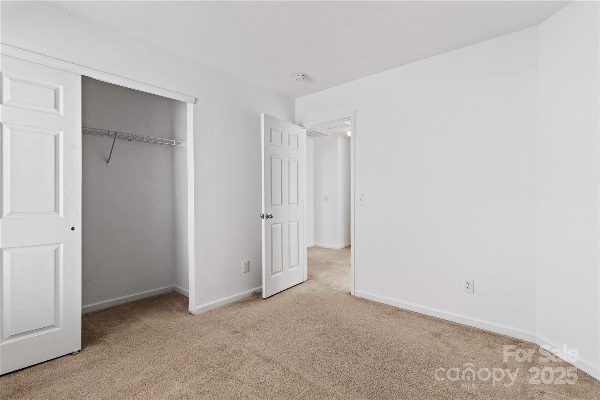 Hamilton Lakes - Residential