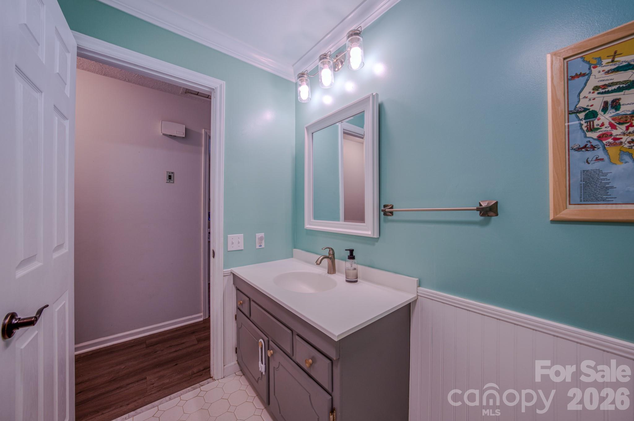 Long John Mountain - Residential