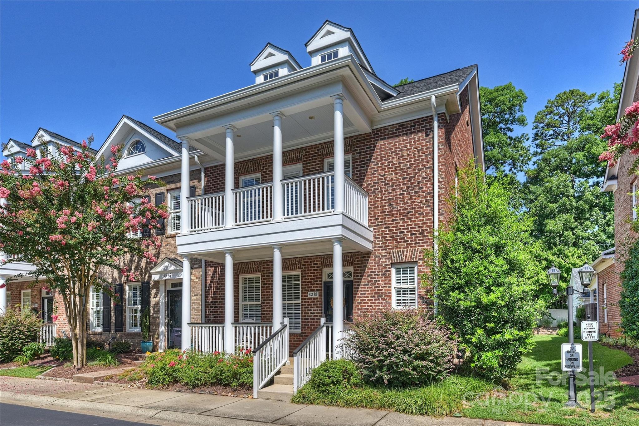 8238 Indigo Row