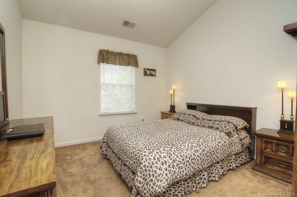 Old Stone Crossing - Residential