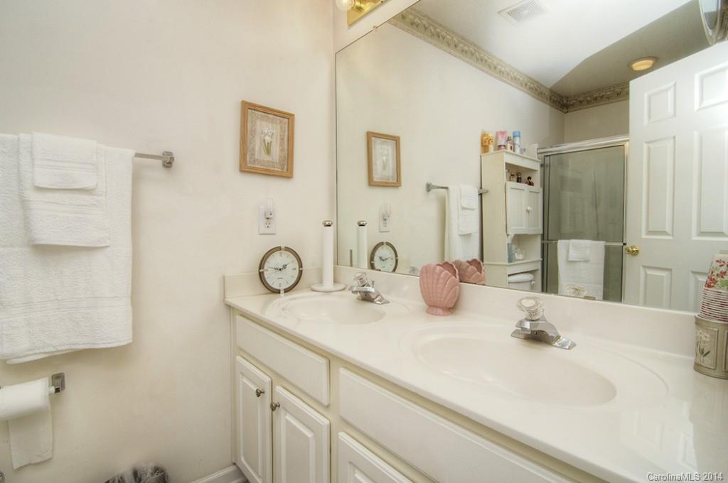 Old Stone Crossing - Residential